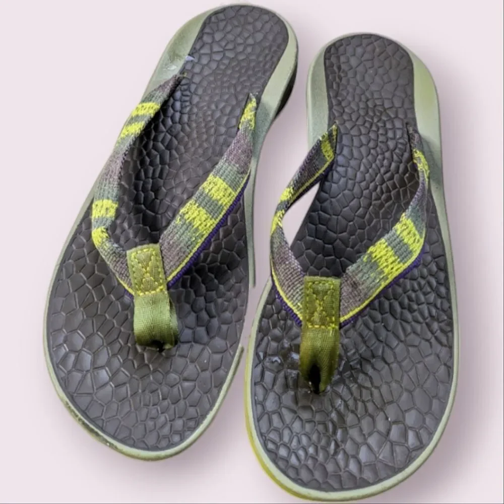 Chaco Lime Olive Green Thong Style Flip Flop Sandals size 9.5 10 - Picture 4 of 13